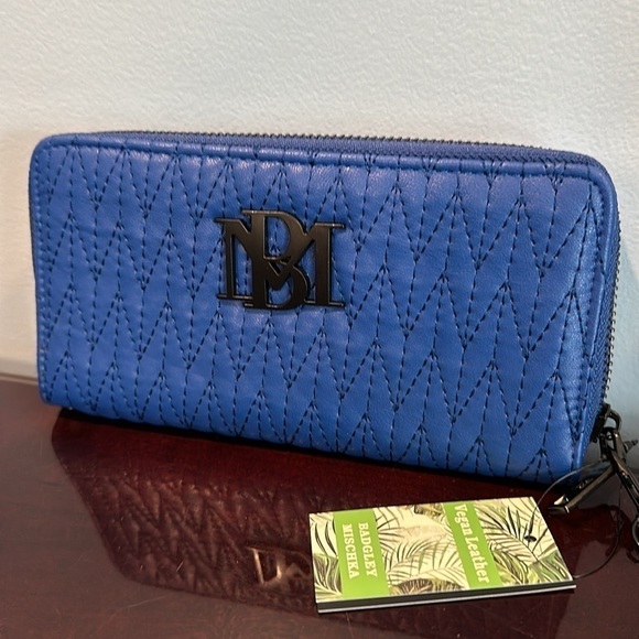 Badgley Mischka wallet with phone holder - Picture 2 of 10